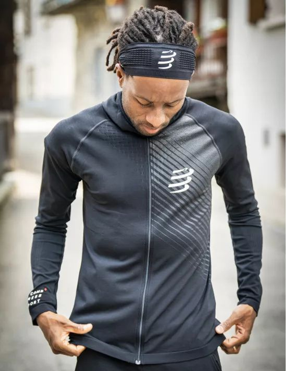 Мужская теннисная кофта Compressport 3D Thermo Seamless Hoodie Zip - black