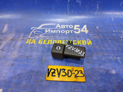 Бардачок пассажирский TOYOTA CAMRY PROMINENT 1991