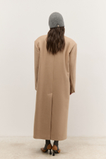 Пальто объемного кроя