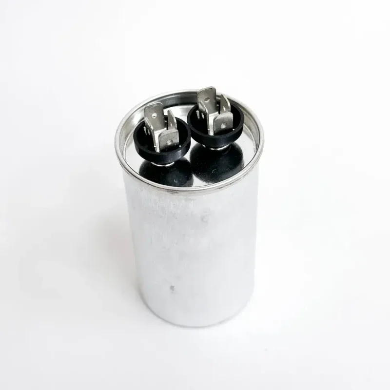 Пусковой конденсатор CBB65 20 мкФ+/-5% 440 цилиндрический, в металлическом корпусе с клеммами