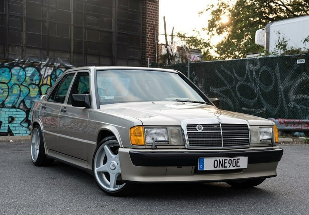 Mercedes-Benz 190 (W201) Cosworth Накладки на двери и крылья