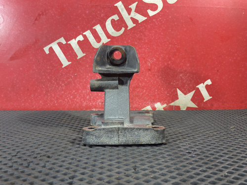 Кронштейн двигателя передний левый 2018г.