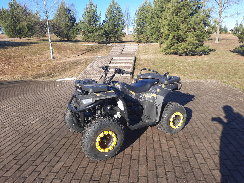 Квадроцикл бензиновый MOTAX GRIZLIK W200
