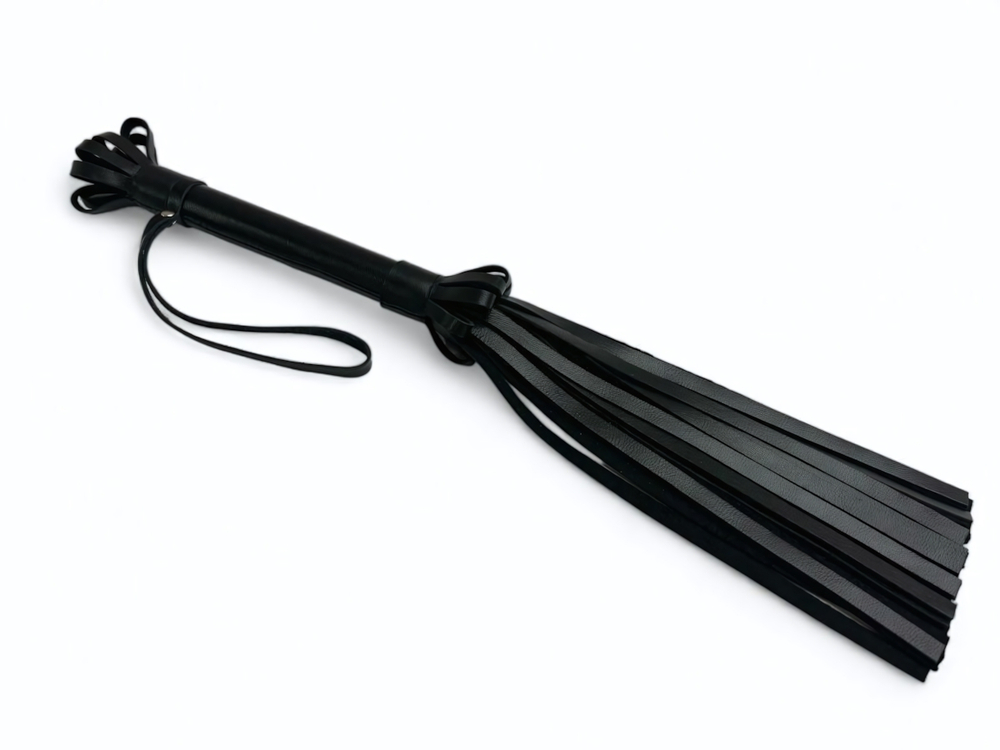 Черная кожаная плеть King Arsenal - 44 см. (Цвет: черный)