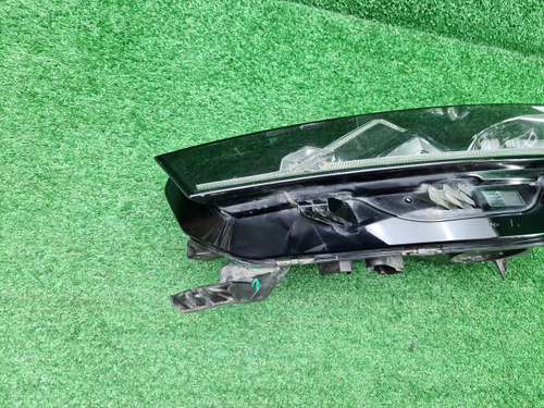 Фара левая Skoda Octavia A8 (2019-2024) LED