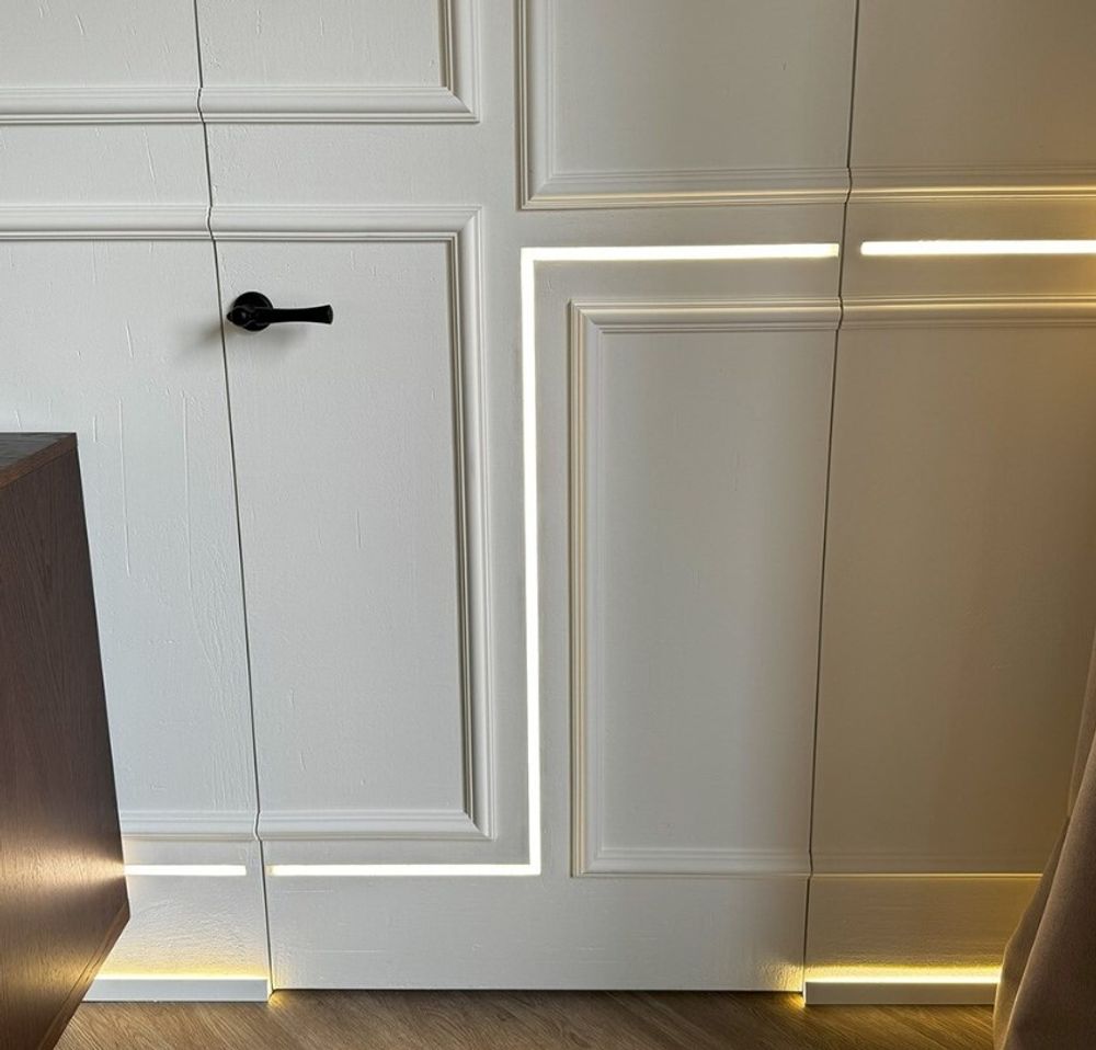 Декоративный стеновой профиль Pro Design 536 коричневый, 2700x15x17,5 мм