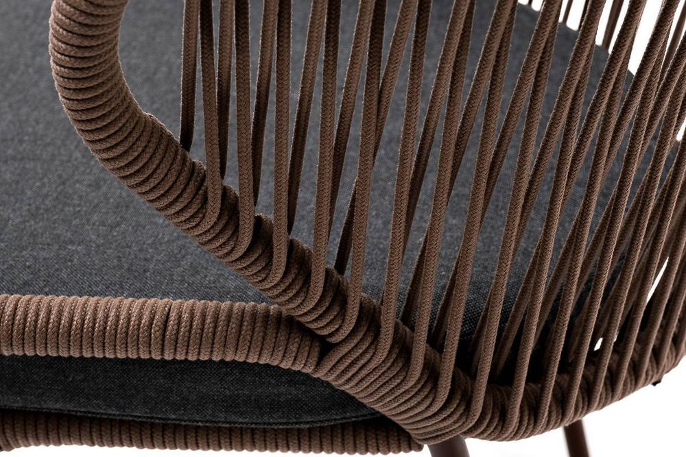 "Милан" стул плетеный из роупа, каркас алюминий коричневый (RAL8016) муар, роуп коричневый круглый, ткань темно-серая 027