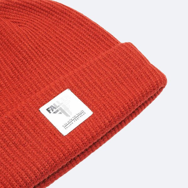 Шапка Fallen Insignia Beanie (astro red) артикул: - купить в магазине Дайс