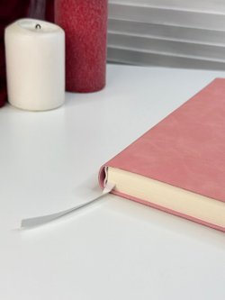 Блокнот А4 200л. (400страниц) без разлиновки Розовый (К44-700A)