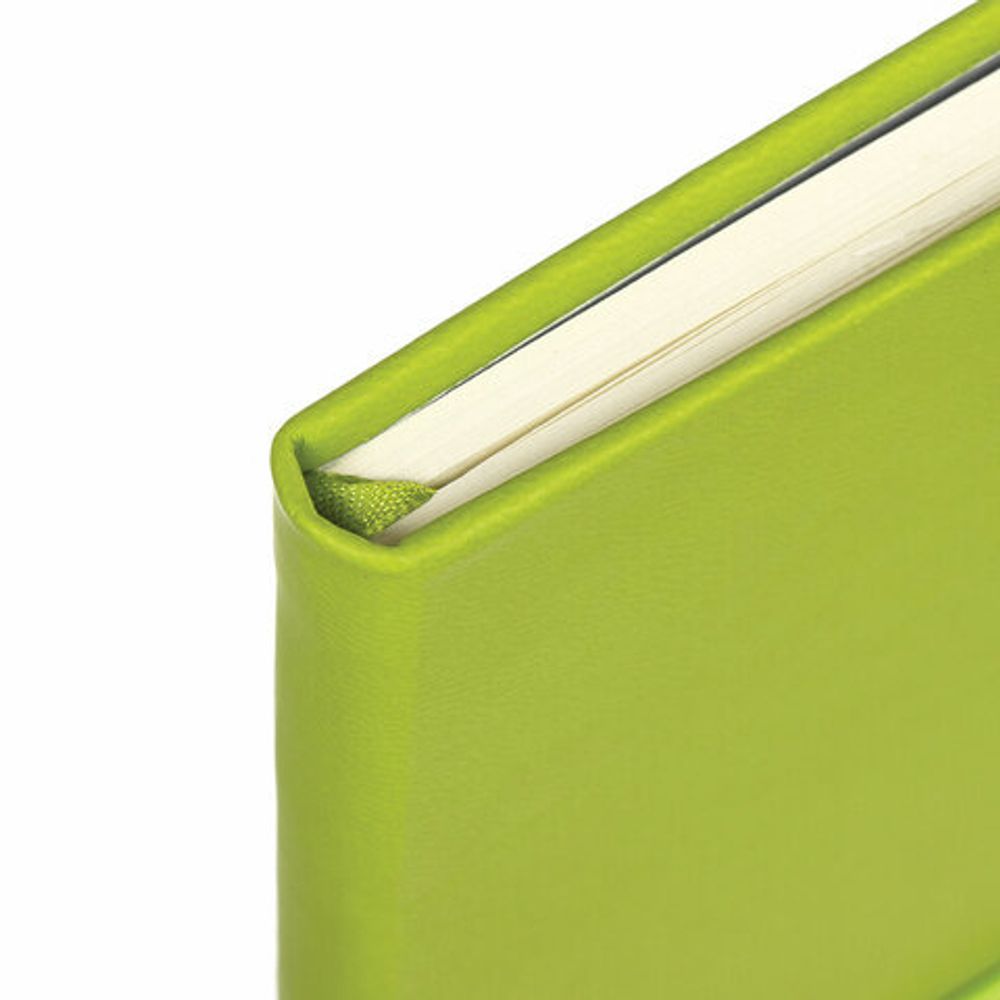 Блокнот в клетку с резинкой А5 (148x218 мм), 80 л., под кожу светло-зеленый BRAUBERG "Metropolis X", 111033