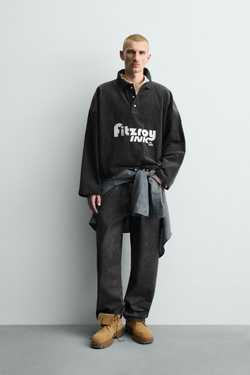 ZARA УКОРОЧЕННОЕ ПОЛО ИЗ ВЕЛЬВЕТА С ВЫШИВКОЙ, АНТРАЦИТОВО-СЕРЫЙ