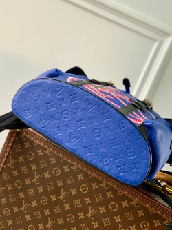Louis Vuitton Christopher MM