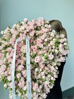 АКЦИЯ - нежно розовая кустовая роза - цена действует при заказе от 25шт