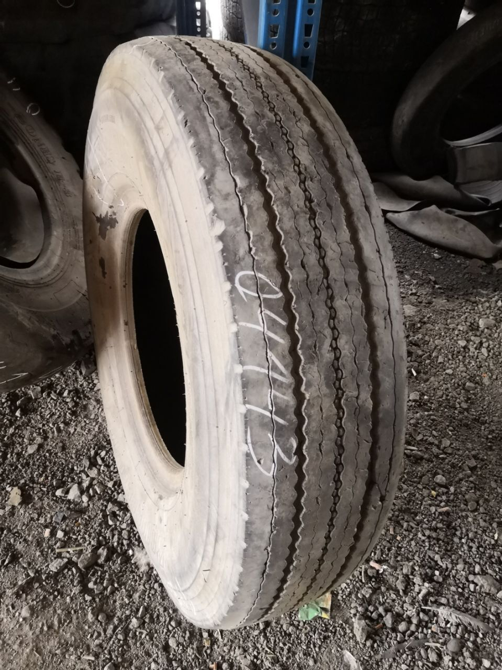 11.00R20 Bridgestone R295 шина б/у