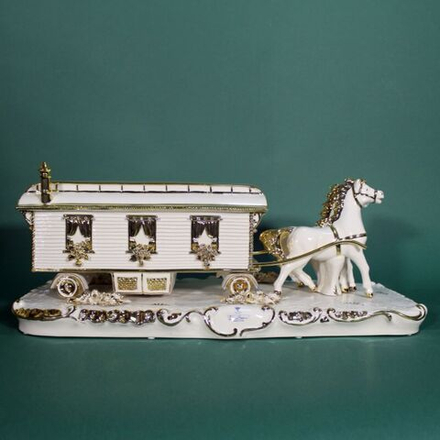 Винтаж: Фарфоровая скульптура в стиле Capodimonte