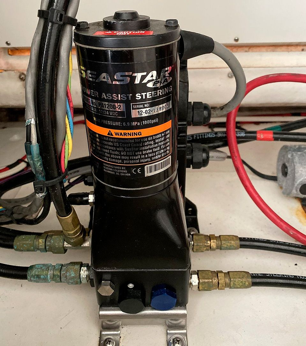 Электрогидравлический усилитель "SeaStar", 12/24 В, кабель 15 футов (10015560)