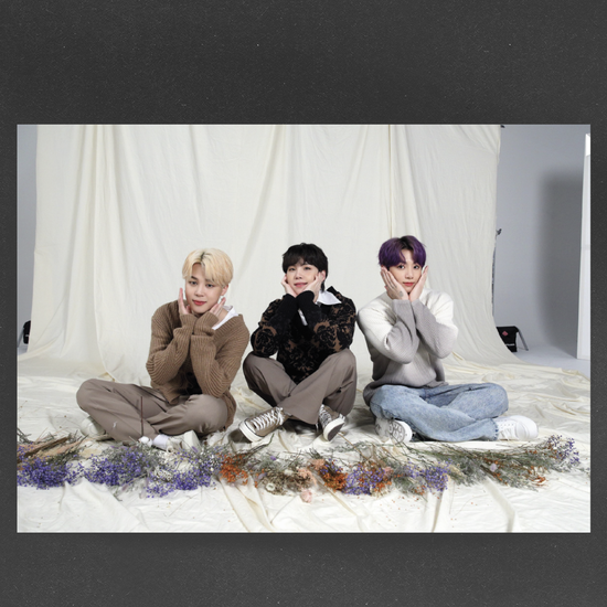 Постер BTS Три участника