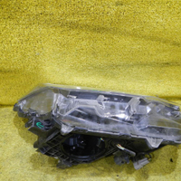 Битая Фара правая Toyota RAV4 4 CA40 (2015-2019) LED