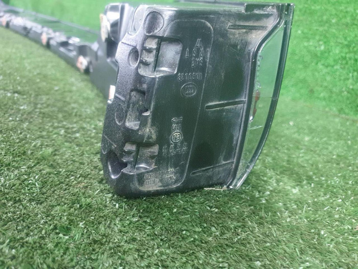 Фонарь крышки багажника Porsche Cayenne 3 (17-23)