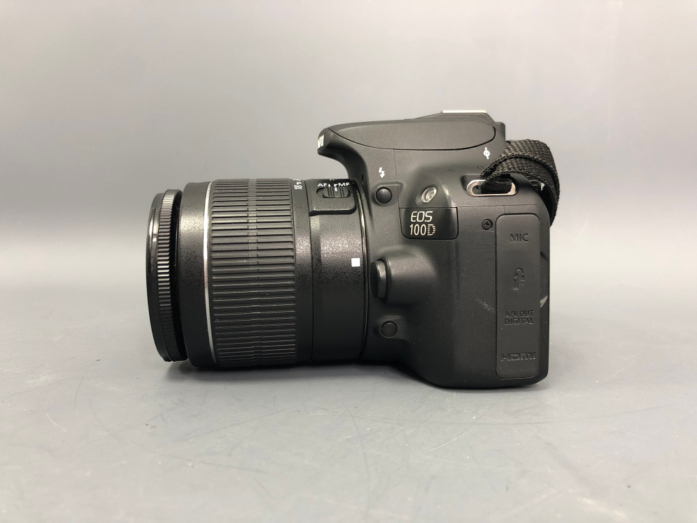 Canon EOS 100D Kit 18-55mm 3.5-5.6 III 5.300 кадров