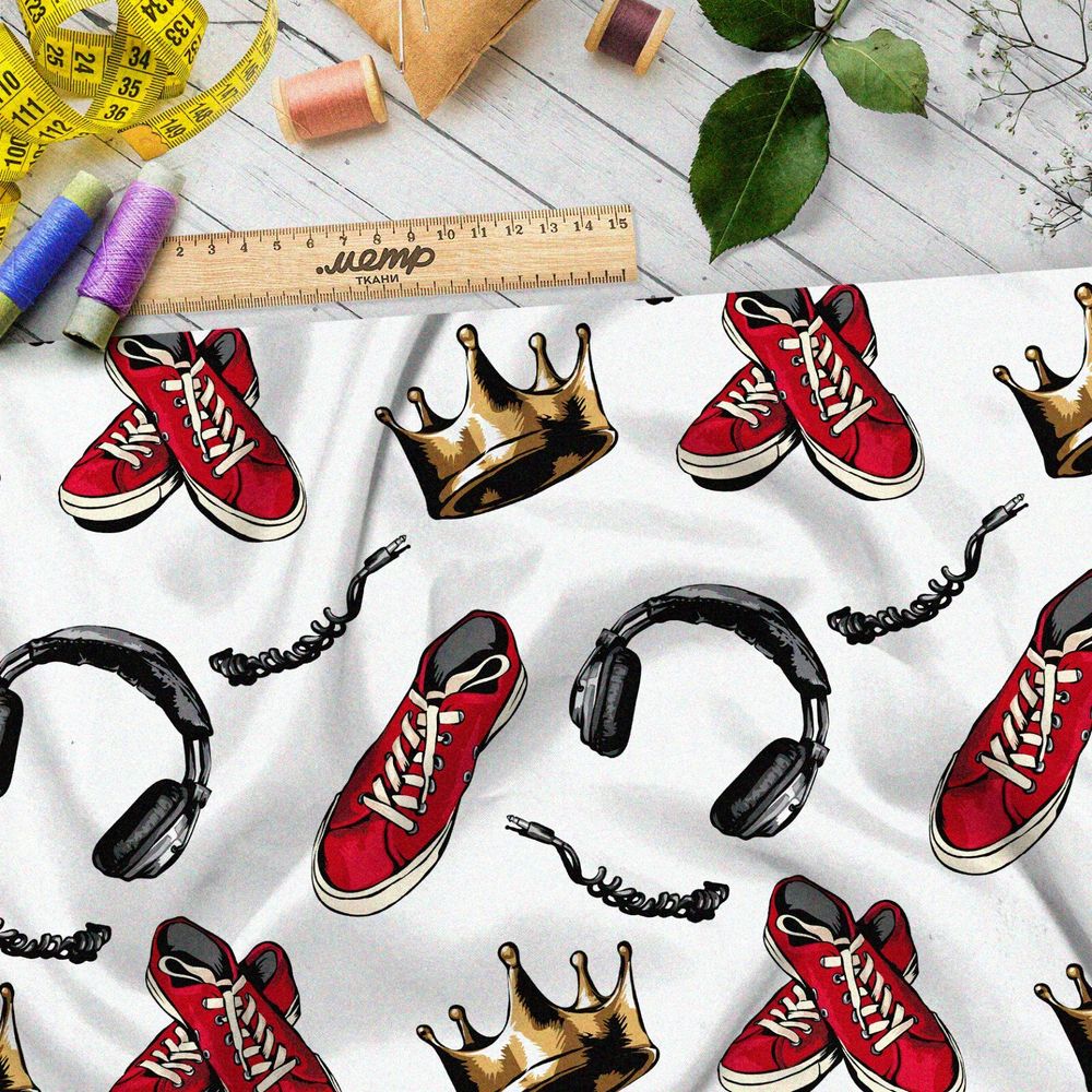 Ткань оксфорд 210 яркие конверсы, корона и наушники