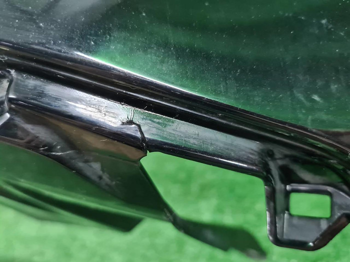 Бампер передний Toyota Land Cruiser 300 (2021-н.в.)