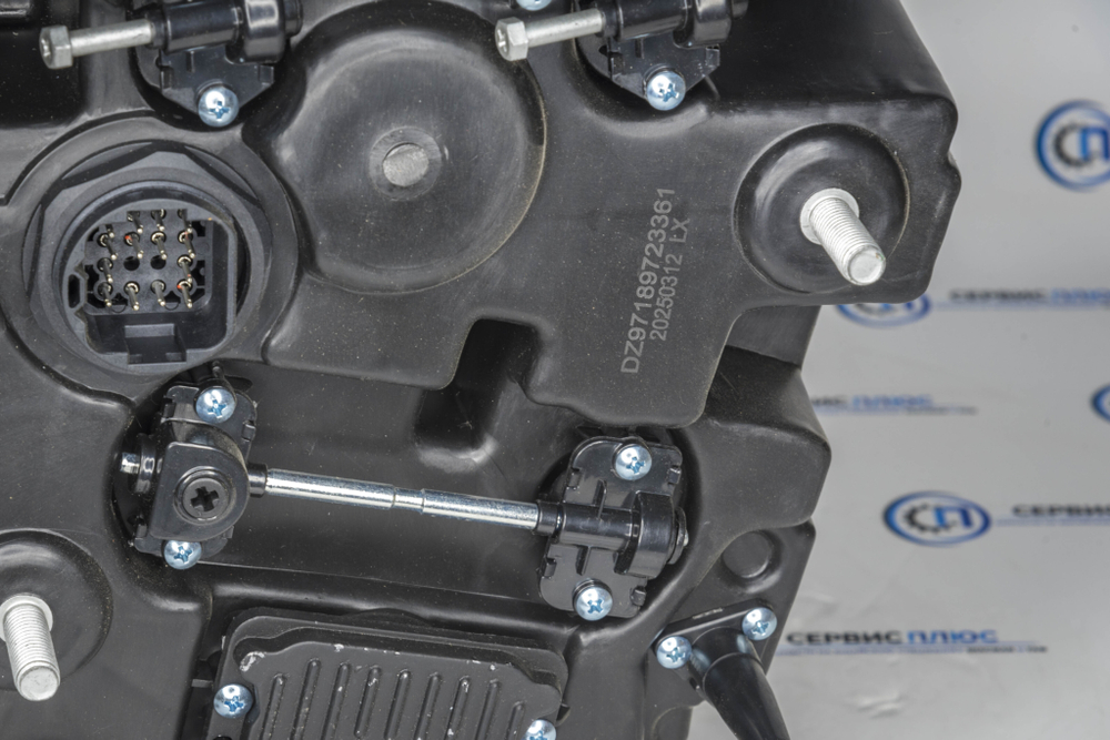 Фара передняя правая SHACMAN X5000 Тягач DZ97189723354