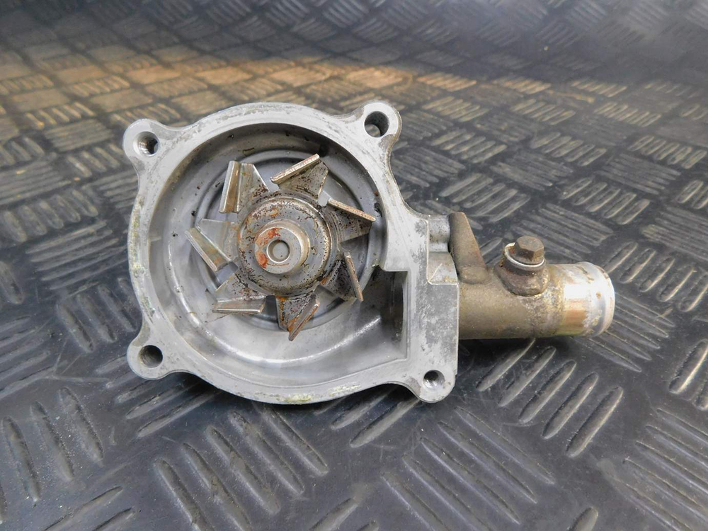 Помпа Kawasaki ZZR 400 98 053026