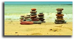 Постер "Пирамидки из камней"