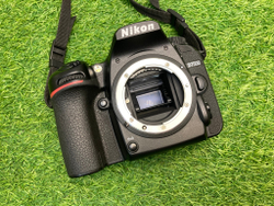 Nikon D7500 12.000 кадров