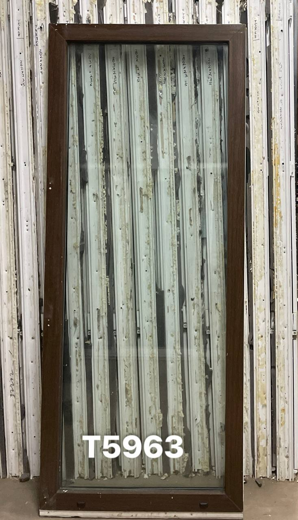 Окно Пластиковое Б/У 185(в) х 77(ш)