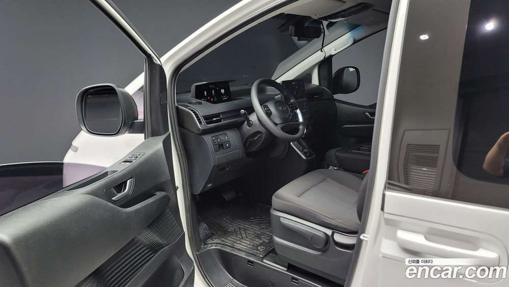 Hyundai Staria Tourer 11-и местный (01.2022)