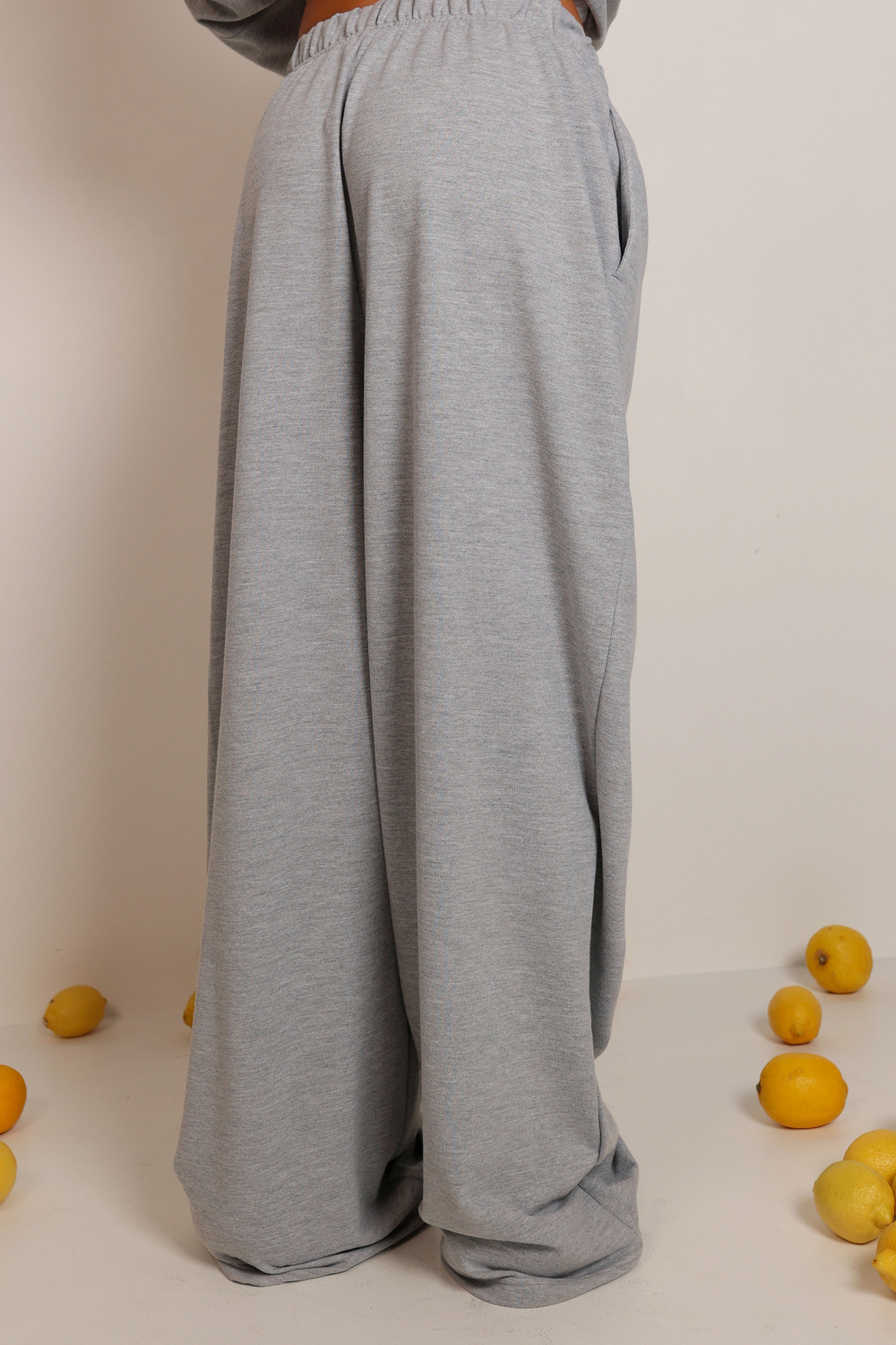 Брюки из пике на тонкой резинке