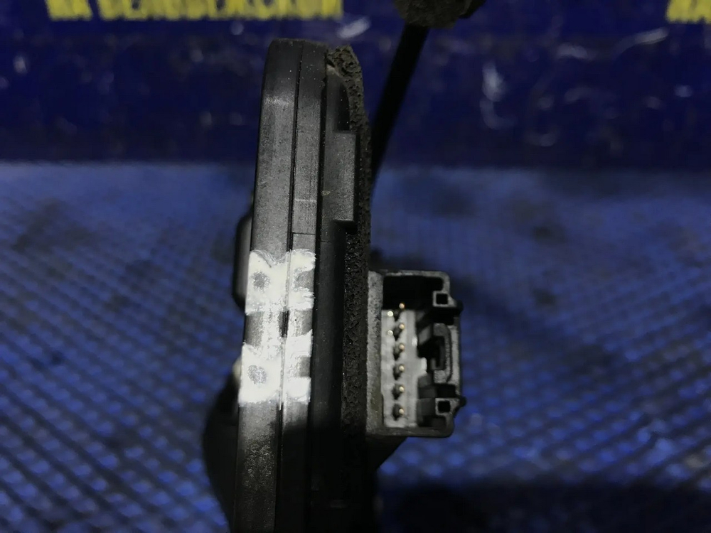 Замок двери задней правой MAZDA MAZDA6 2003