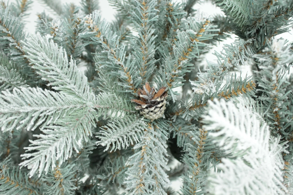 Искусственная новогодняя елка Beatrees Сапфир заснеженная, голубая, литая+ПВХ, 150 см