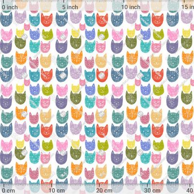 Паттерн Веселые разноцветные котики на белом фоне by Yovin 667 DPI