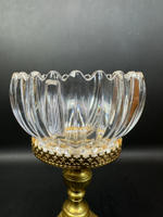 Декоративная ваза на подставке