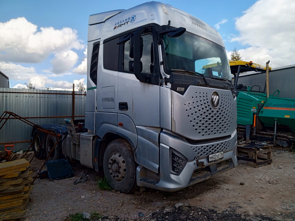 Foton AUMAN Galaxy 6x4 Седельный тягач BJ4259Y6DHL-12 (Дизельный, 12,9 л, 579 л.с., АТ)