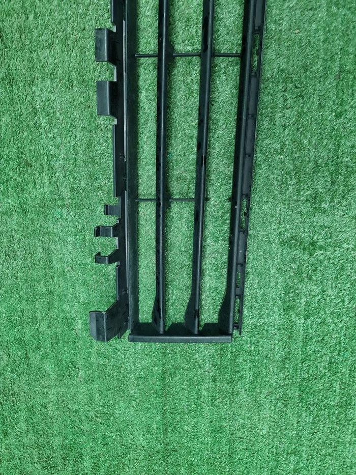 Решетка переднего бампера BMW 5er G30 (2017-2020)