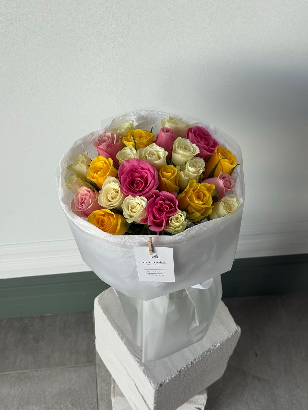 Букет из розы разных оттенков (35см) 25 шт