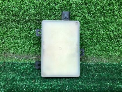 Датчик слепых зон Range Rover Velar (2017-н.в.)