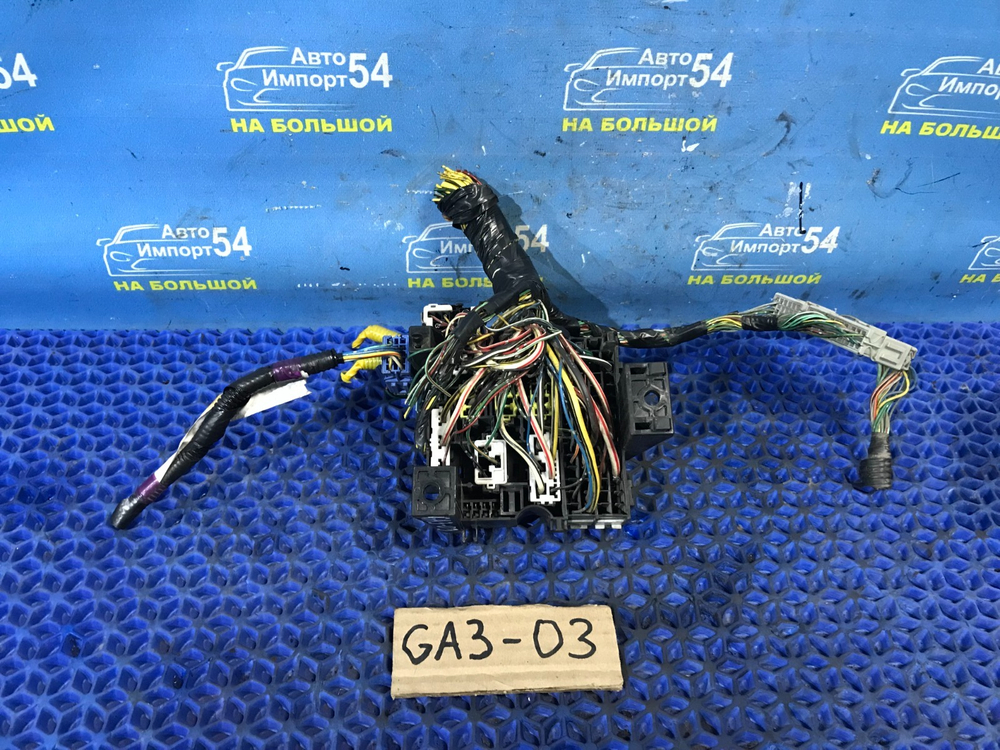 Блок предохранителей салонный Honda LOGO 2000