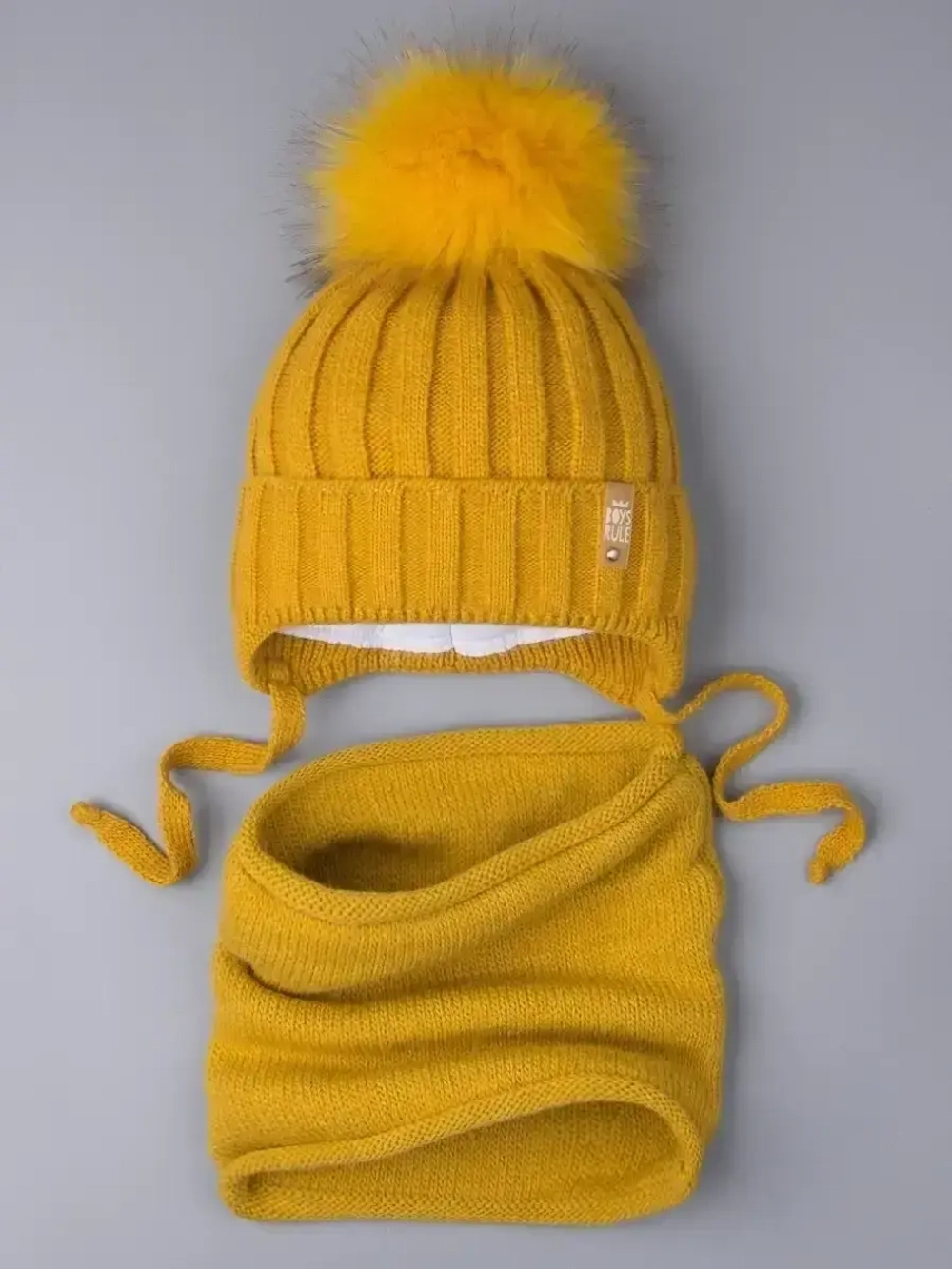 Шапка для мальчика зимняя вязаная и снуд