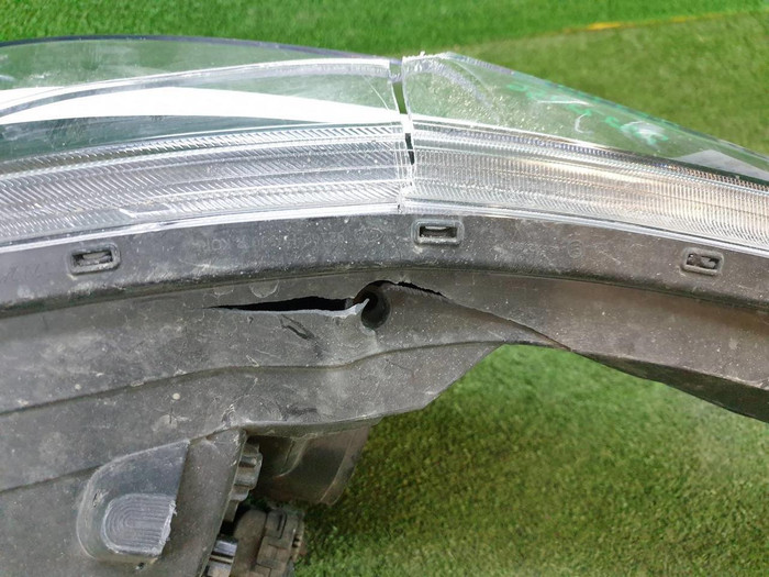 Фара правая Kia Rio 4 (2020-н.в.) галоген