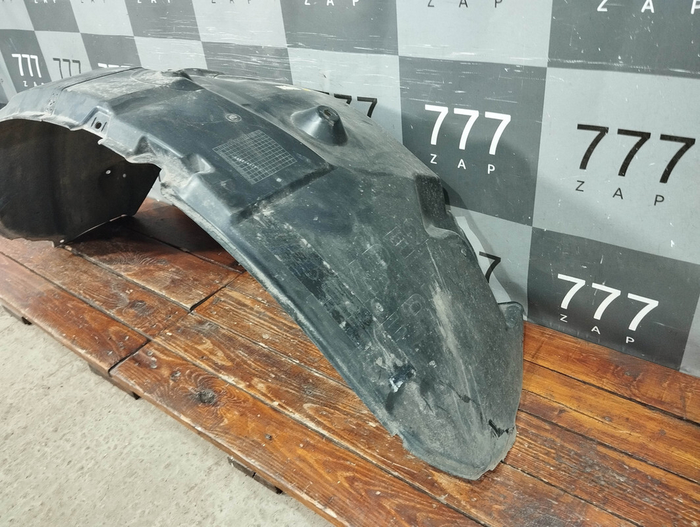 Подкрылок передний правый Kia Mohave (HM) 20-нв Б/У Оригинал 868142JAA0