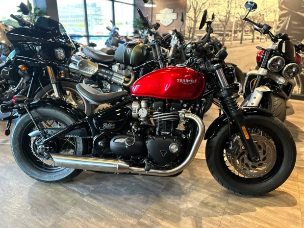 Triumph Bonneville Bobber