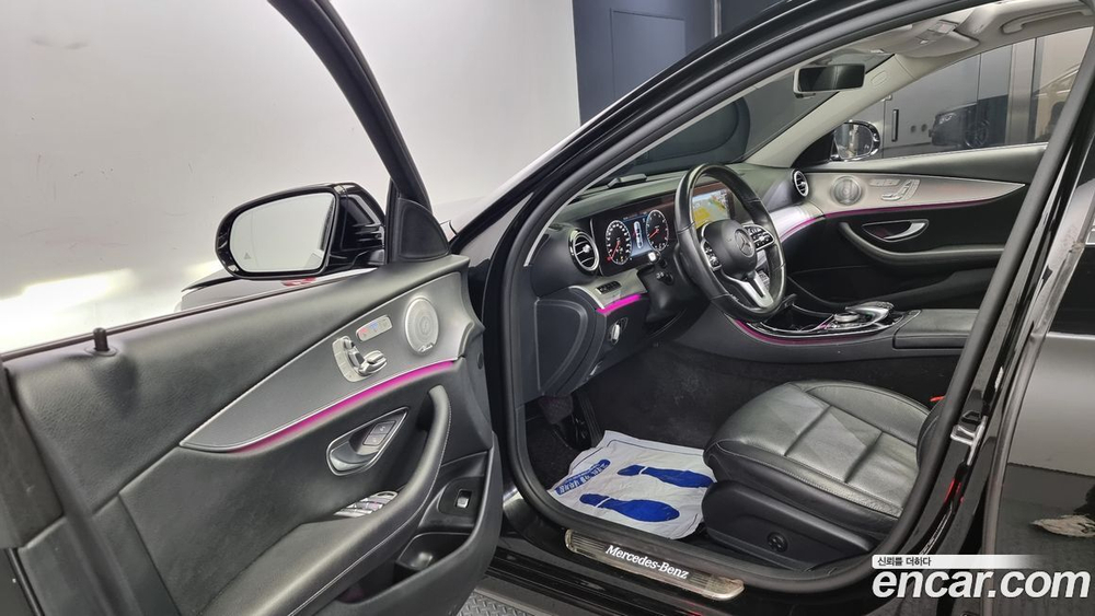 Mercedes-Benz E-Class W213 E300 AMG Line (09.2019)