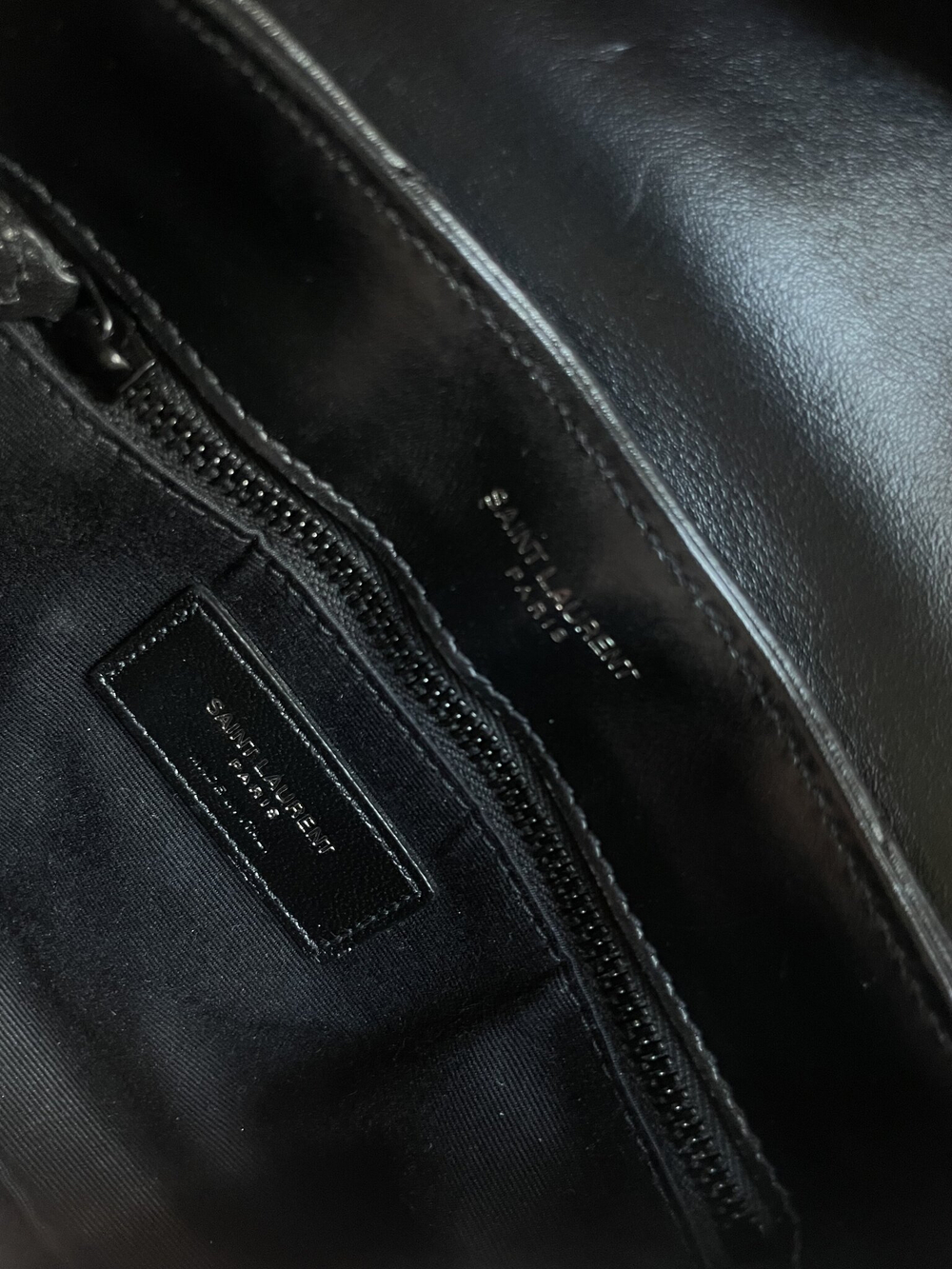 Сумка Yves Saint Laurent LouLou Tablet Holder Flap Bag Matelasse