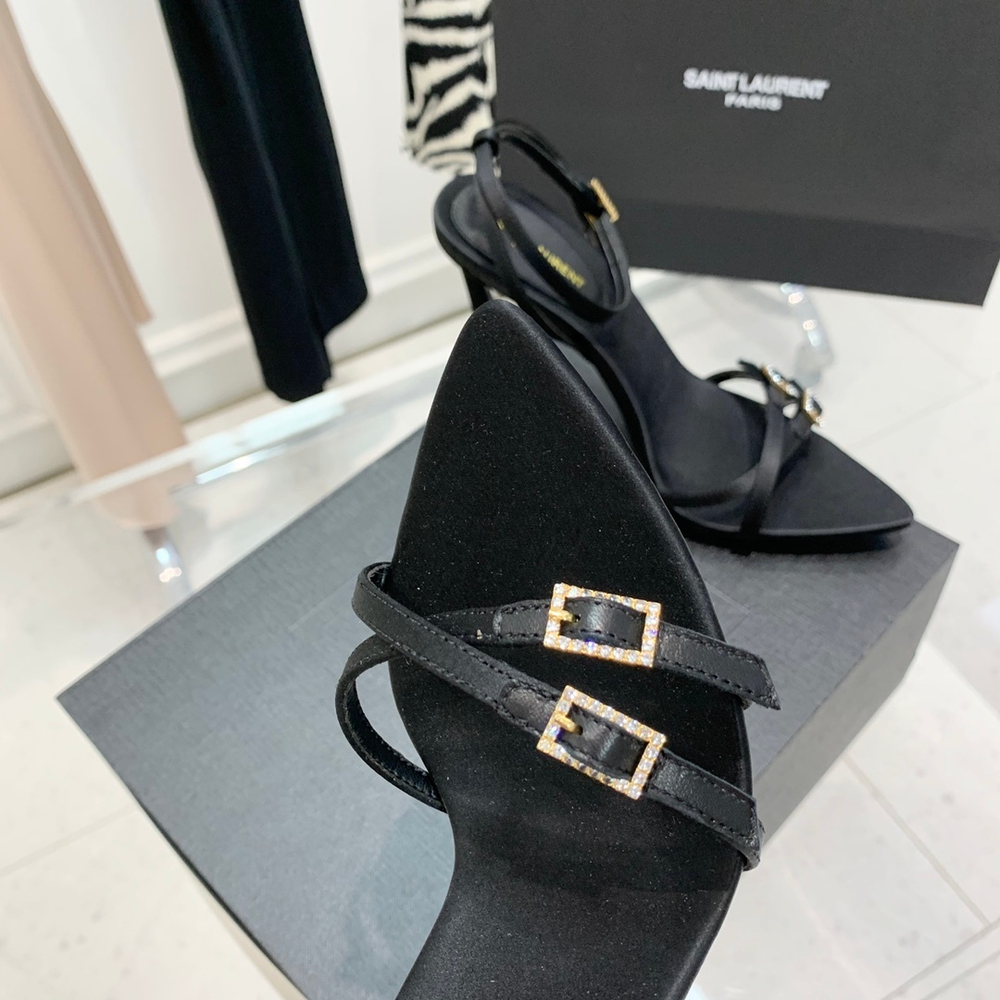 Saint Laurent Pumps
