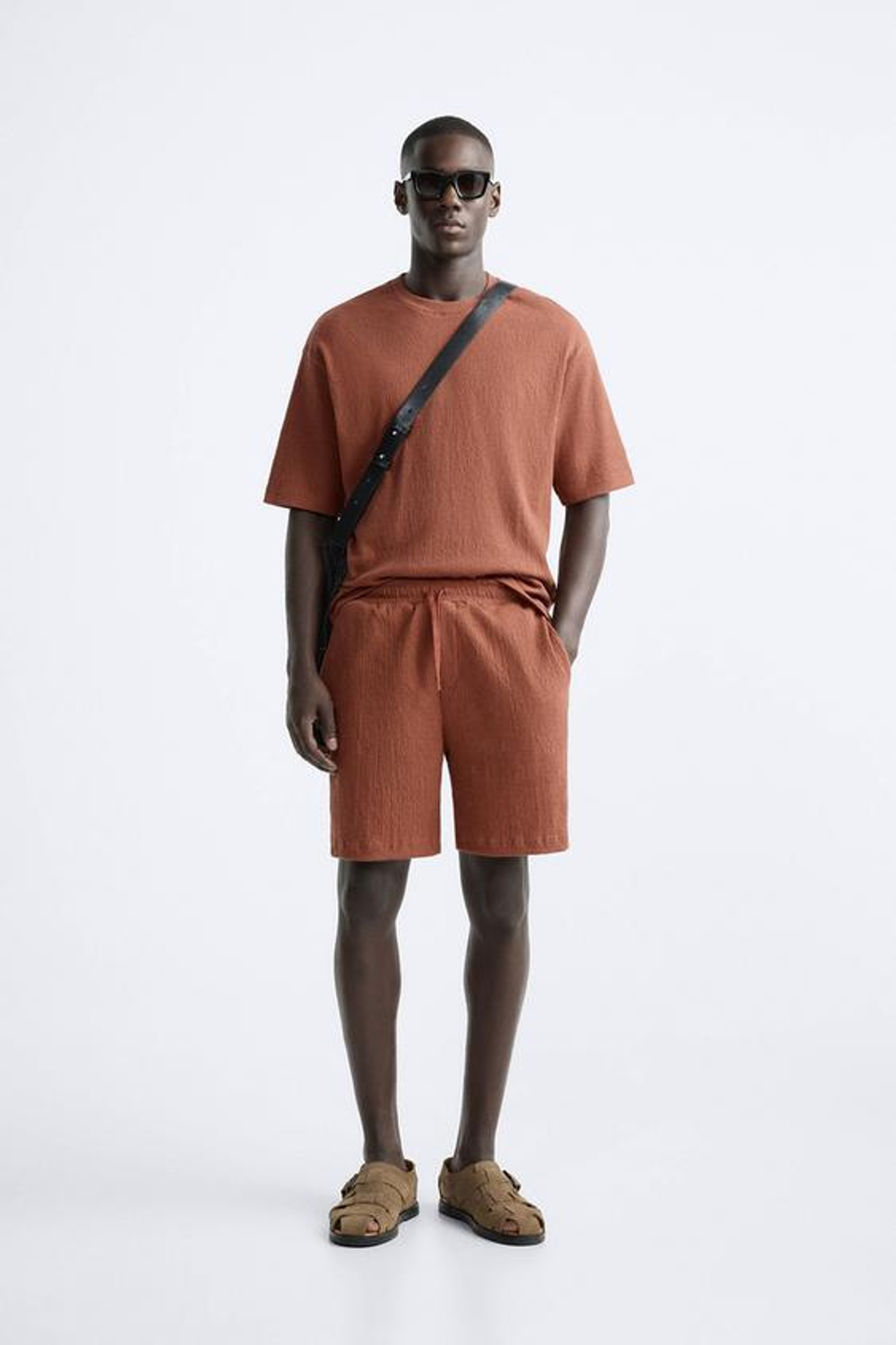 ZARA ШОРТЫ ИЗ РЕЛЬЕФНОЙ ТКАНИ, ОХРА